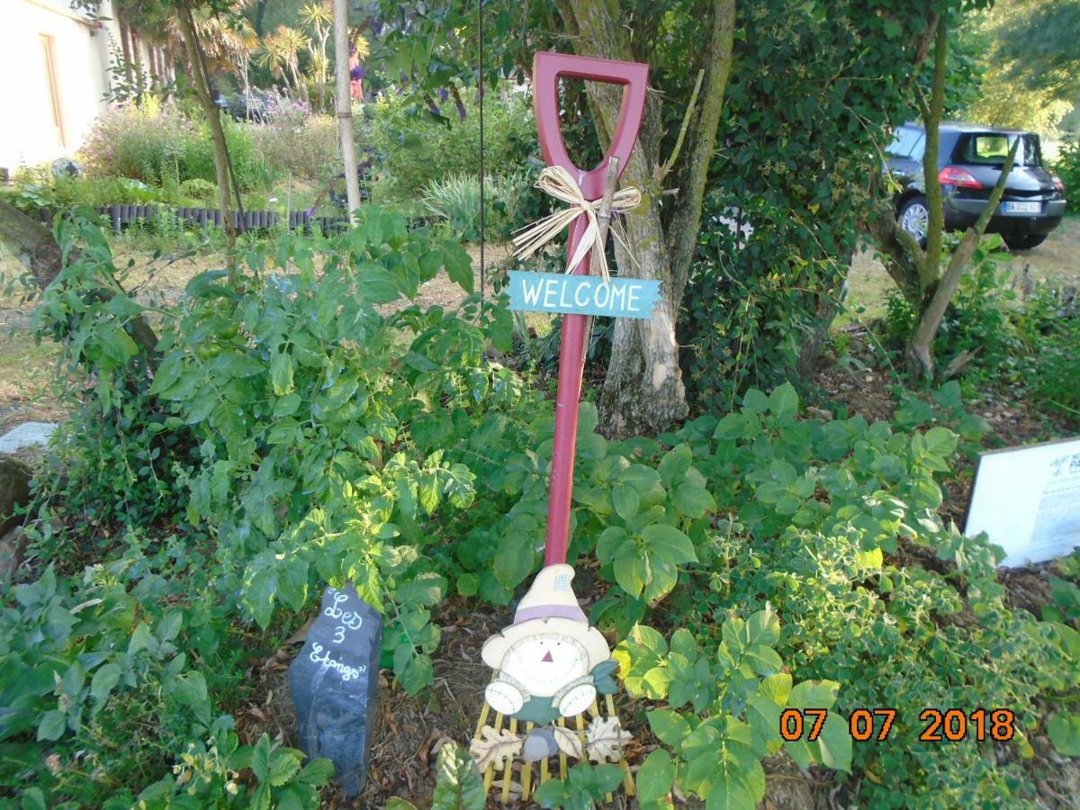 Les Trois Etangs Bed and Breakfast Saint-Viaud Exterior foto